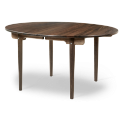 CH337 I Esstisch I Nussbaum gelt