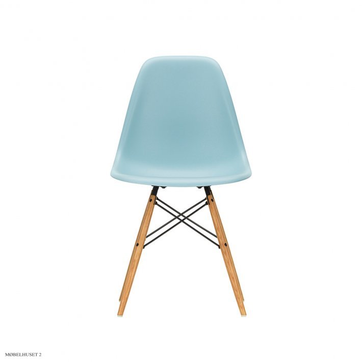 Eames Plastic Side Chair (DSW)
