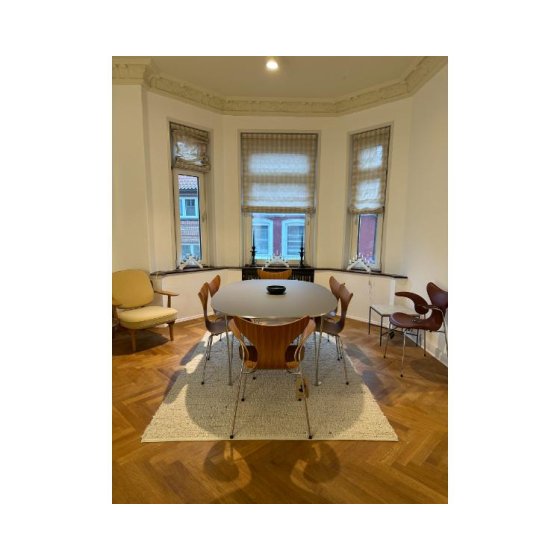 Piet Hein spisebord 120x180 cm med 2 plader + 2 Liljen armstole + 4 Liljen stole valn�d