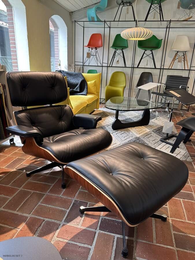 Vitra - Eames Lounge chair og ottoman | Udstillingsmodel