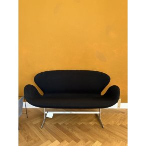Fritz Hansen | Arne Jacobsen | 2 pers. Svanen sofa