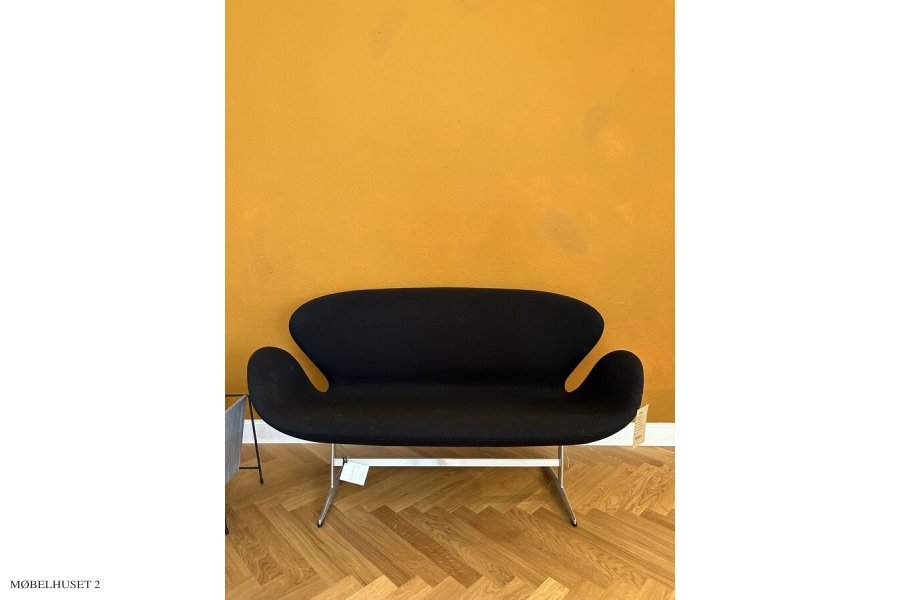 Fritz Hansen | Arne Jacobsen | 2 pers. Svanen sofa
