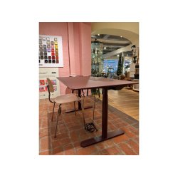 Montana Schreibtisch mit H�henverstellung | Ausstellungsmodell