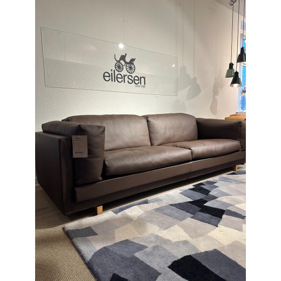 Eilersen Tub 3. pers. sofa | Texas m�rkebrun l�der | Udstillingsmodel