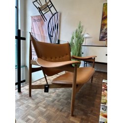 Huptlingssofa | Finn Juhl | 1949 | Walnuss Vegetal Leder | Ausstellungsmodell