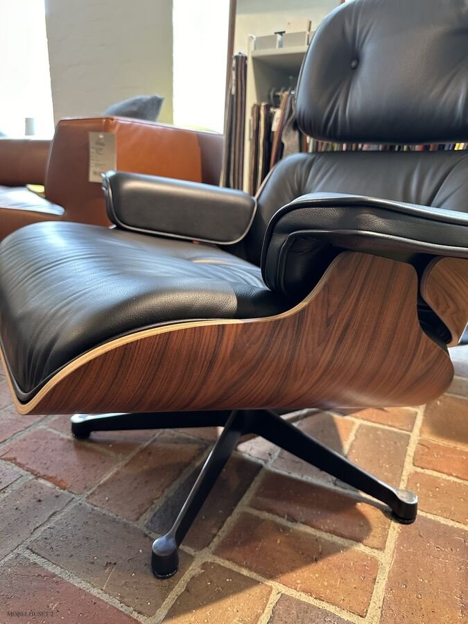 Vitra - Eames Lounge chair og ottoman | Udstillingsmodel