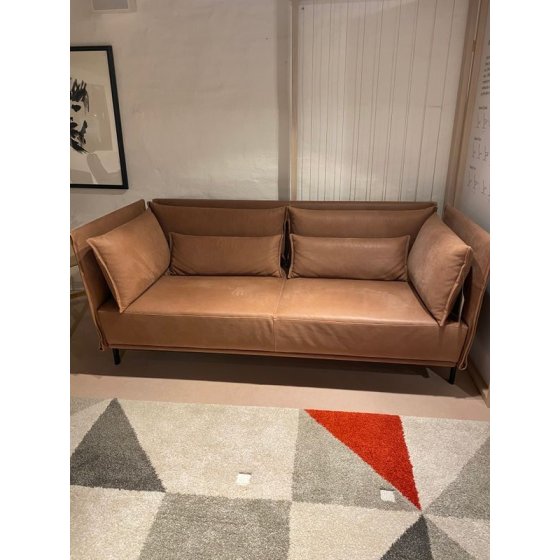 Sofa Niu 201 med sort alu ben