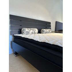 Getama Bett mit Kopfteil und Matratzen | Ausstellungsmodell