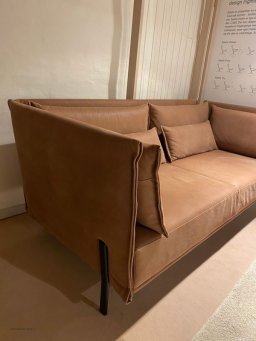 Sofa Niu 201 med sort alu ben