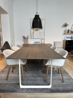 Muuto 70/70 Spisebord med 6 Fiber stole | Udstillingsmodel