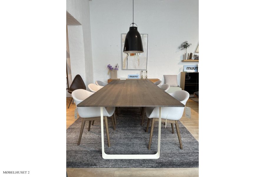 Muuto 70/70 Esstisch mit 6 Fiber Stuhle | Ausstellungsmodell
