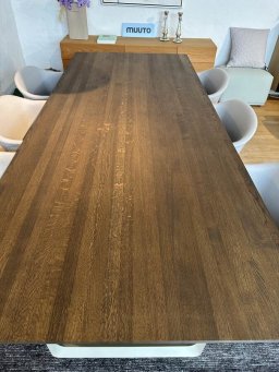Muuto 70/70 Spisebord med 6 Fiber stole | Udstillingsmodel