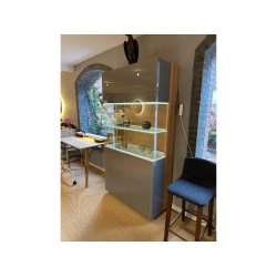 Team 7 Cubus Glasvitrine mit Beleuchtung | Ausstellungsmodell