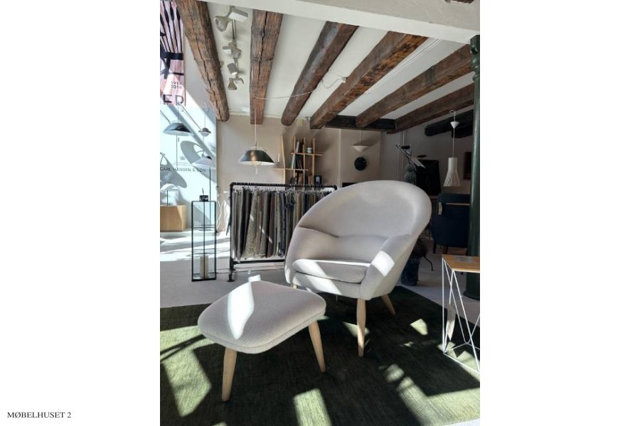 Oda Lounge Chair + skammel - Designer Arnold Madsen | Udstillingsmodel