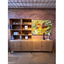 Regalkombination FK63 in Eiche gelt mit schwarz lackiertem Metallgestell | Ausstellungsmodell