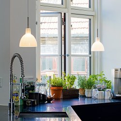 Toldbod 155/220 Glas Pendel