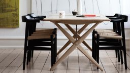 Hans J. Wegner pp 85/160 krydsbensbord i eg s�be