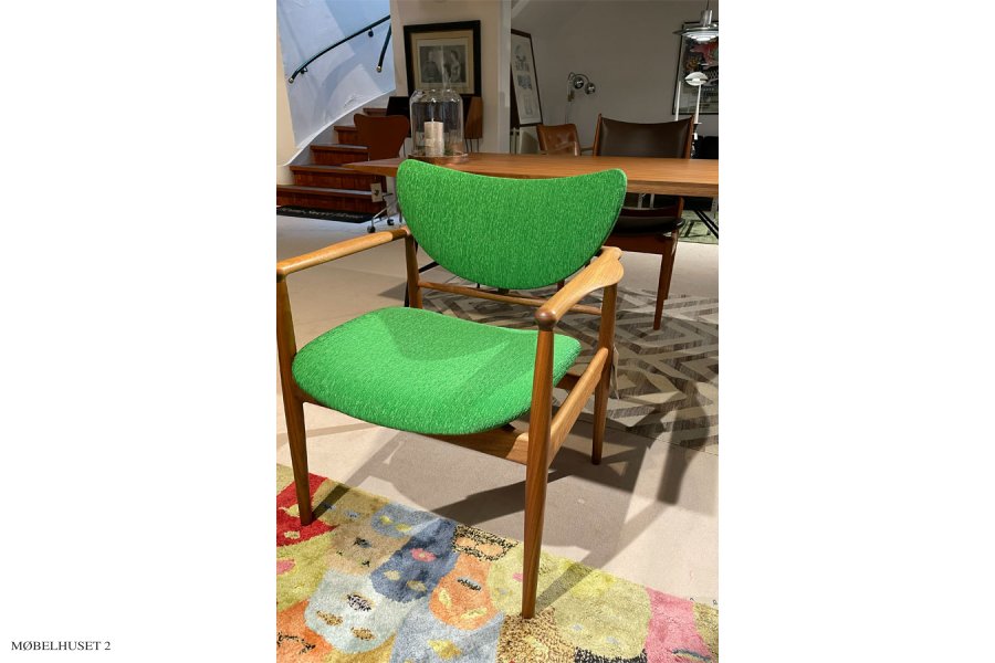 Stuhl Nr. 48 von Finn Juhl, gr�n � Ausstellungsmodell