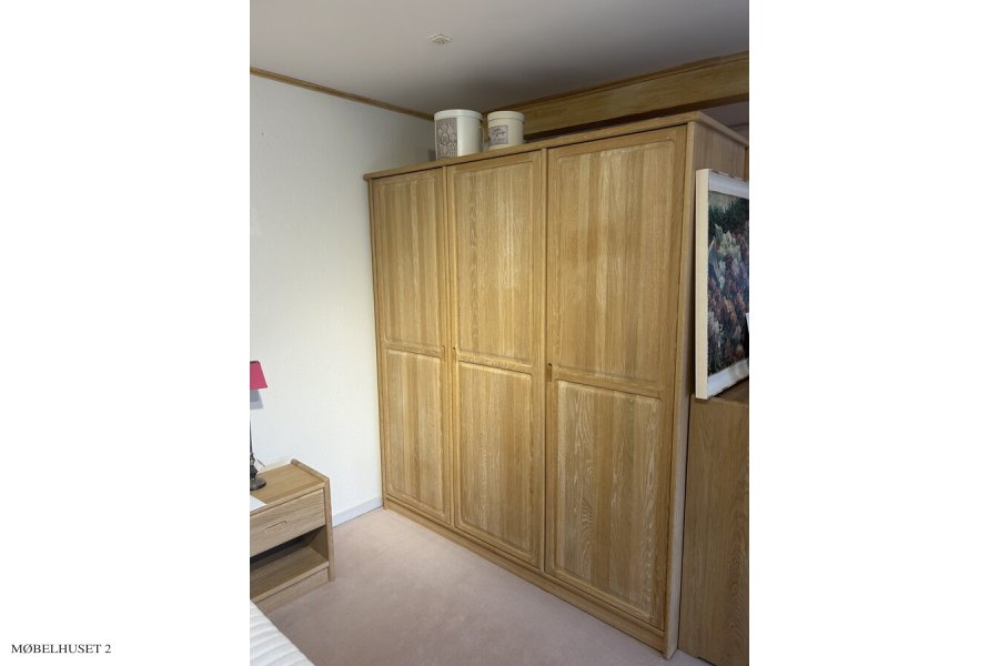 Dyrlund Kleidungsschrank