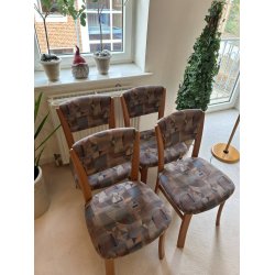 Olsen Esszimmersthle mit Bezgen, Ausstellungsmodell