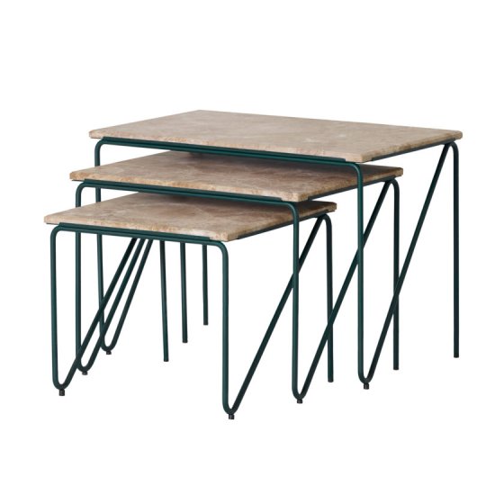Nesting table