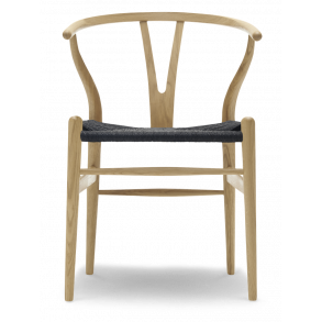 CH24 Y-Stuhl | Eiche, lackiert, schwarzes Geflecht
